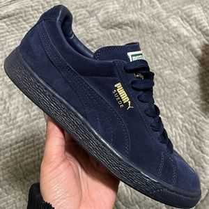 Puma Sneakers.
